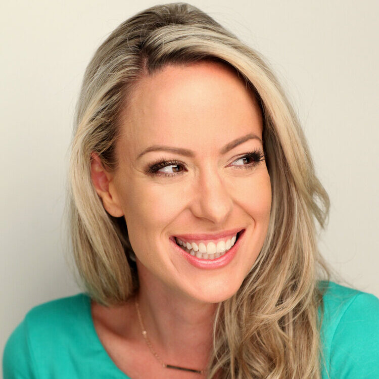 Amanda Campbell Headshot
